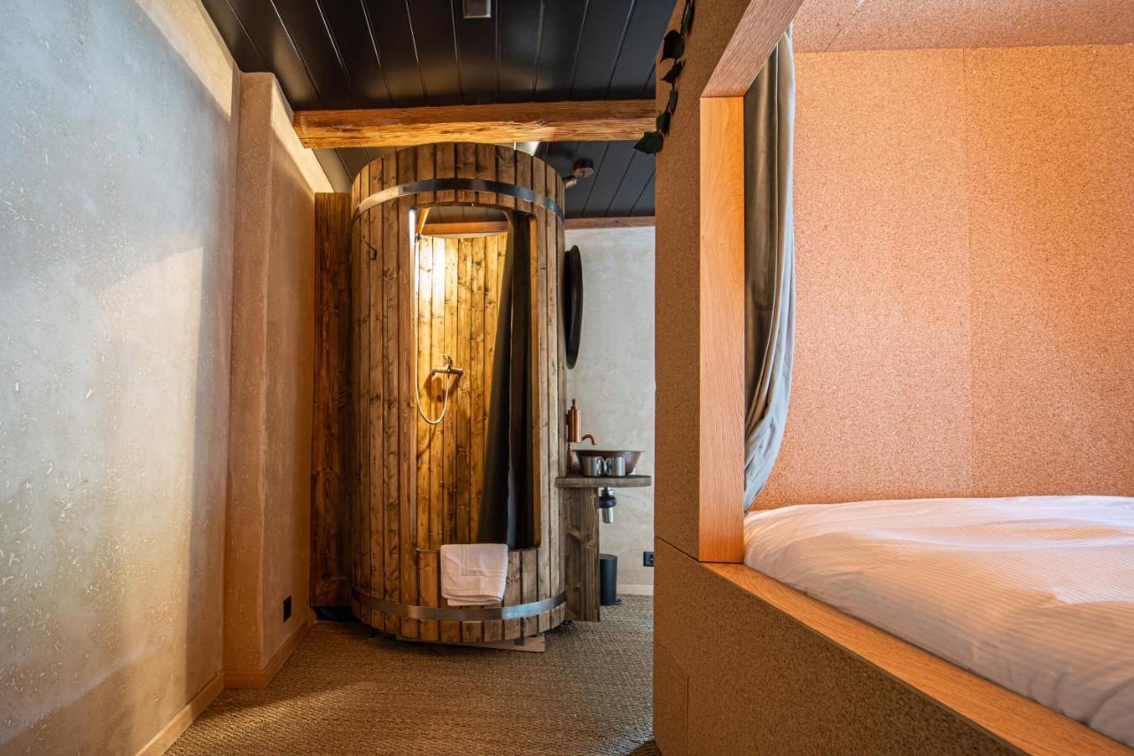 Peanut Medieval Lodge แซ็ง-ตูร์ซาน ภายนอก รูปภาพ
