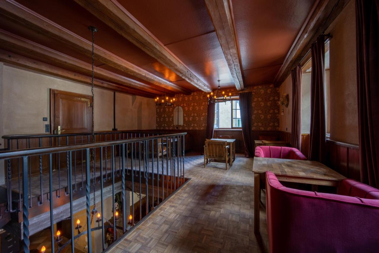 Peanut Medieval Lodge แซ็ง-ตูร์ซาน ภายนอก รูปภาพ